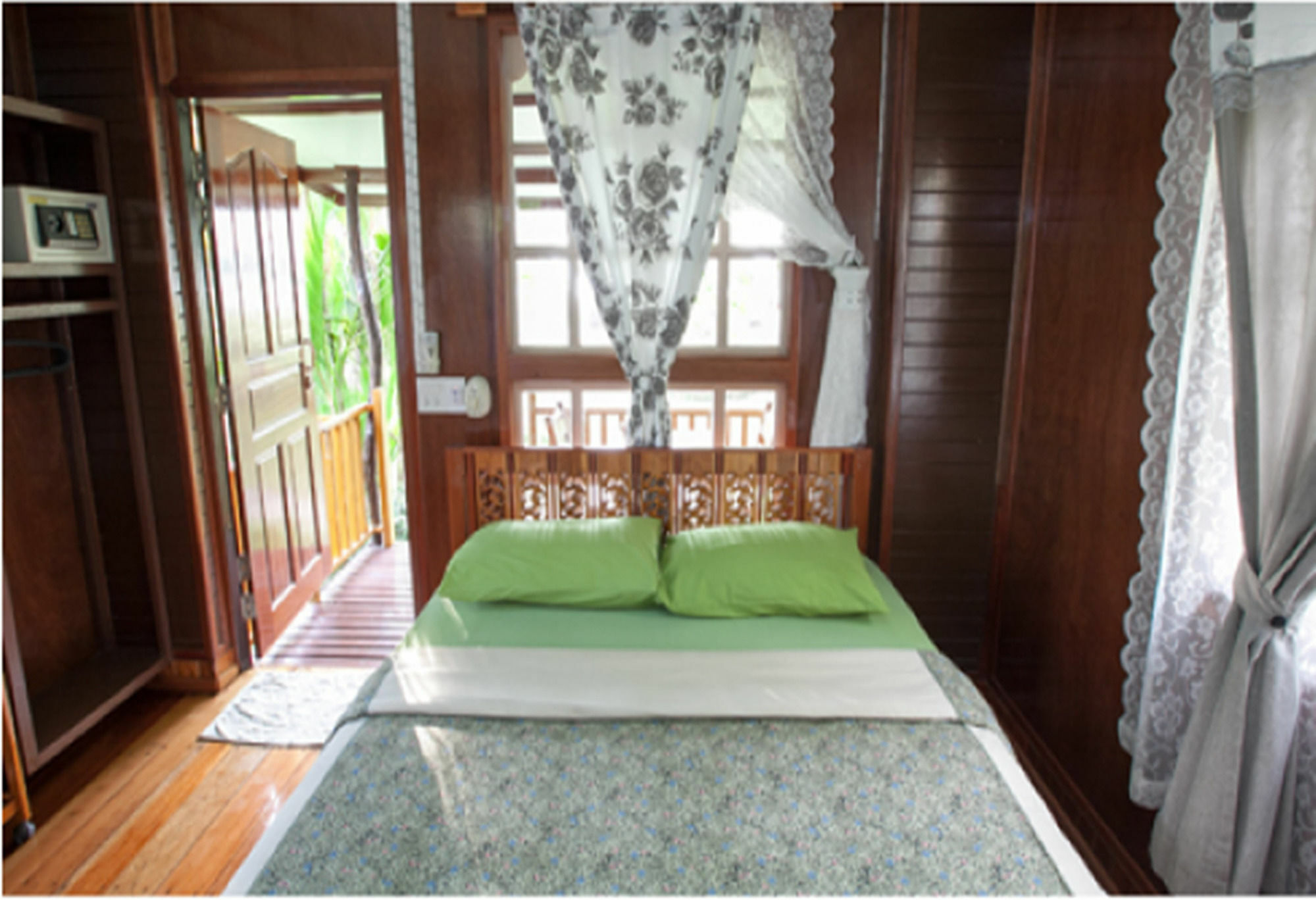 Dusita Koh Kood Resort Ko Kut Екстериор снимка
